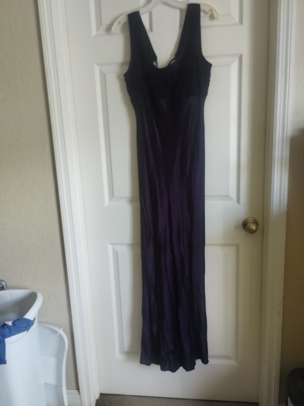 Vintage Long Lace-Trim Evening gown - Purple